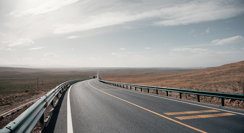 KARA YOLU EXPRESS TAŞIMACILIKTA ÖNCÜ